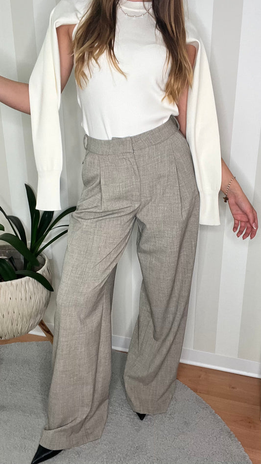 PANTALONE A PALAZZO CON PINCES SARTORIALI,JIJIL.