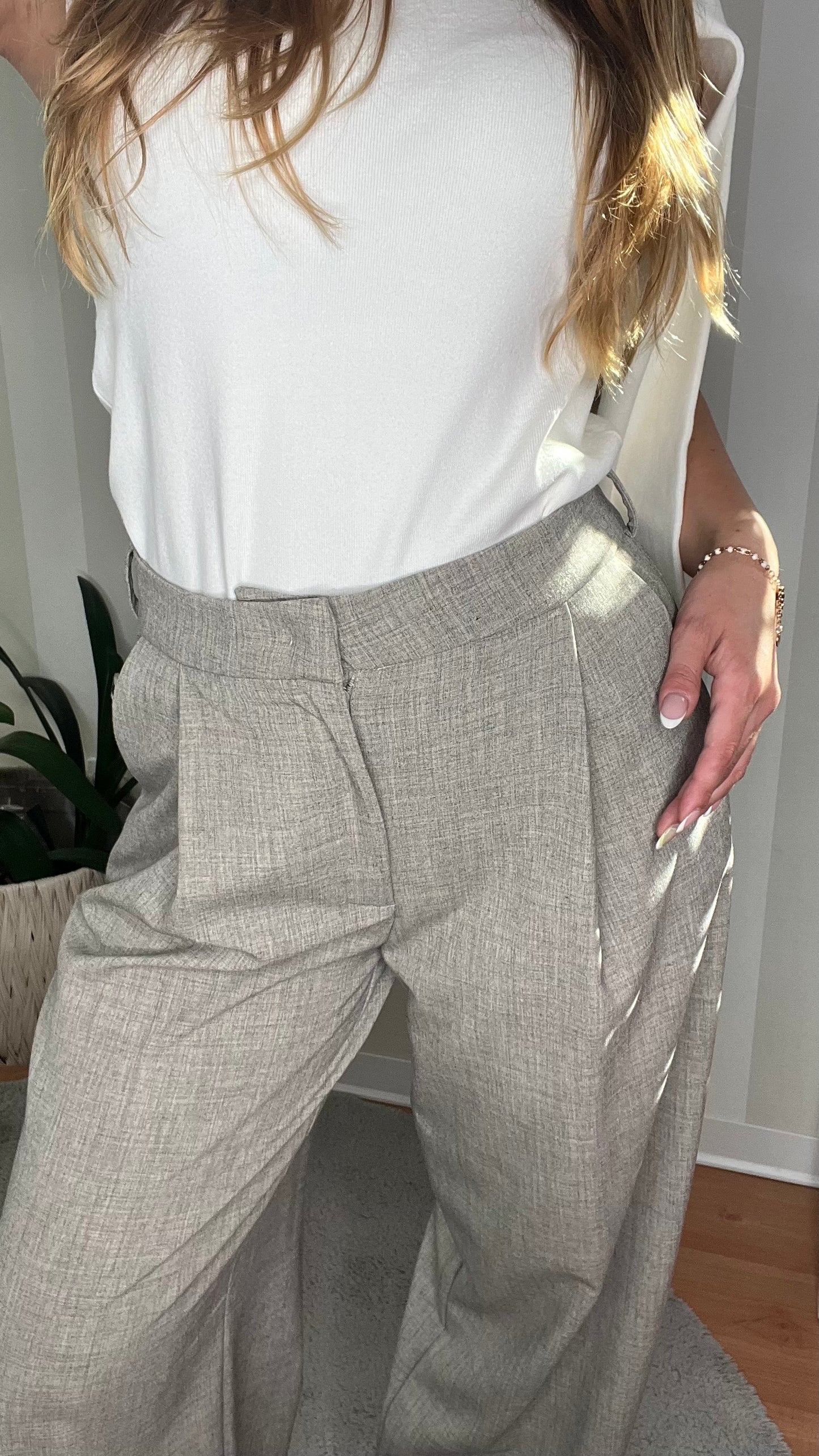 PANTALONE A PALAZZO CON PINCES SARTORIALI,JIJIL.