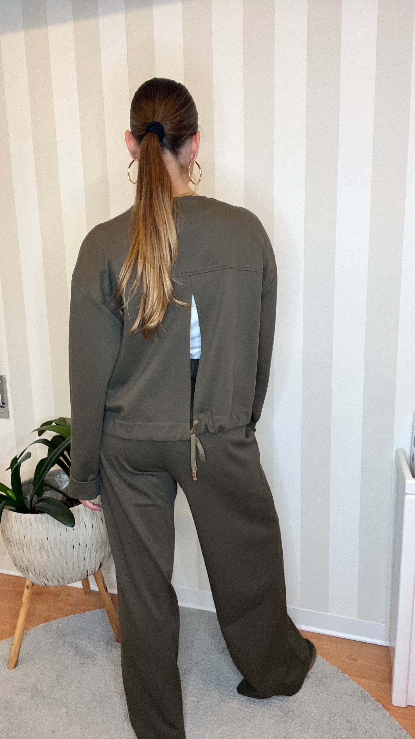 PANTALONE CON ELASTICO WIDE LEG,JIJIL.