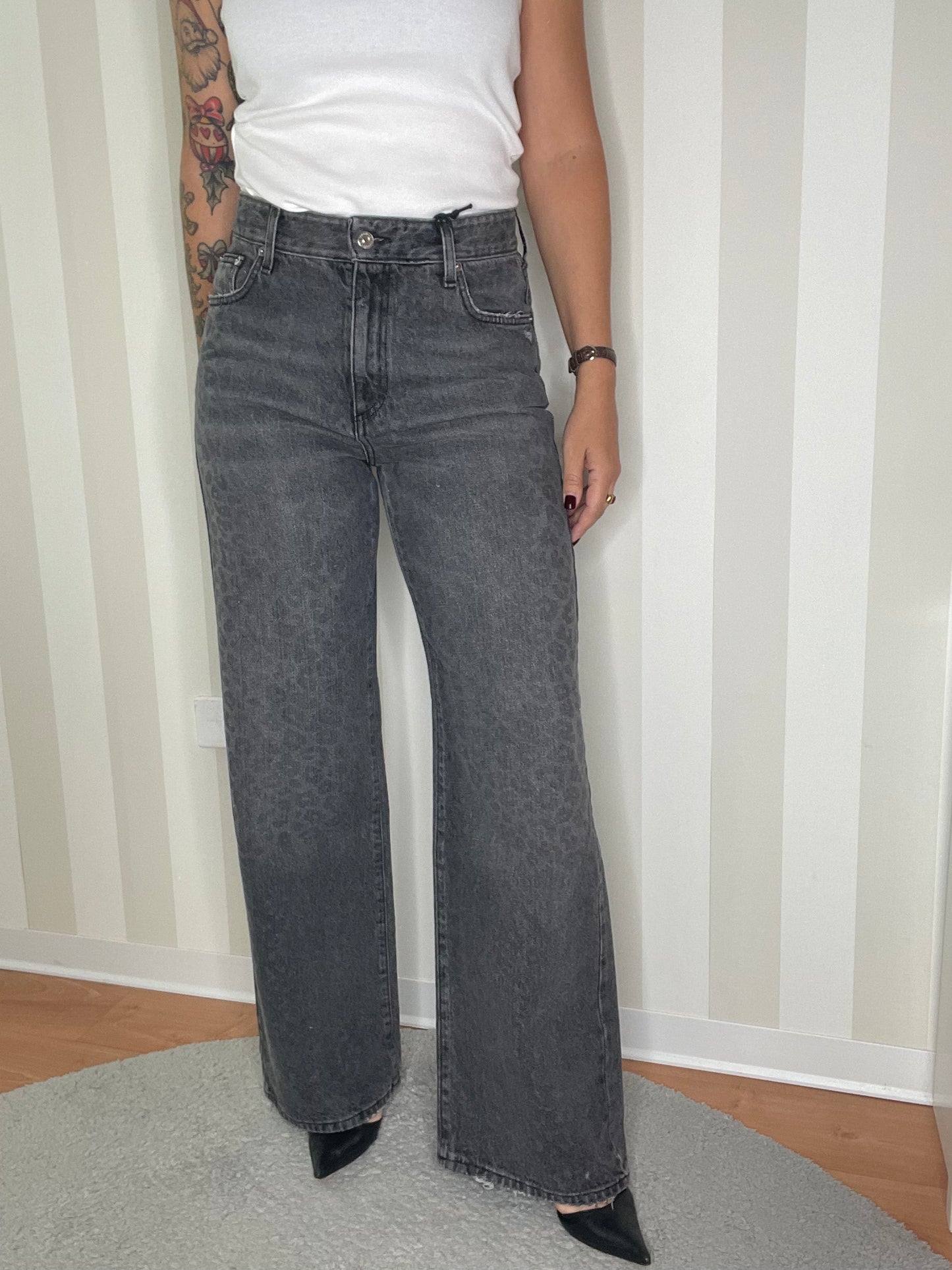 SUPER WIDE WOMAN,ROY ROGER’S