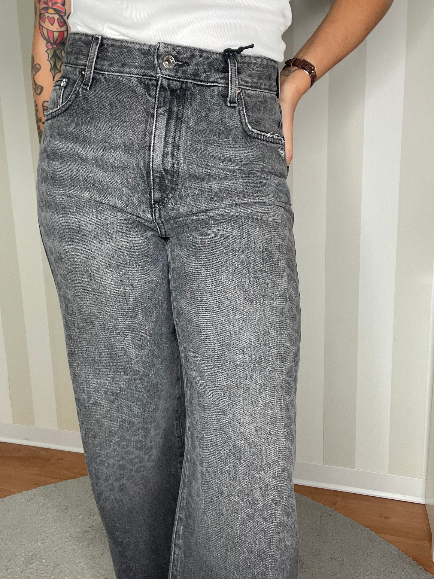 SUPER WIDE WOMAN,ROY ROGER’S