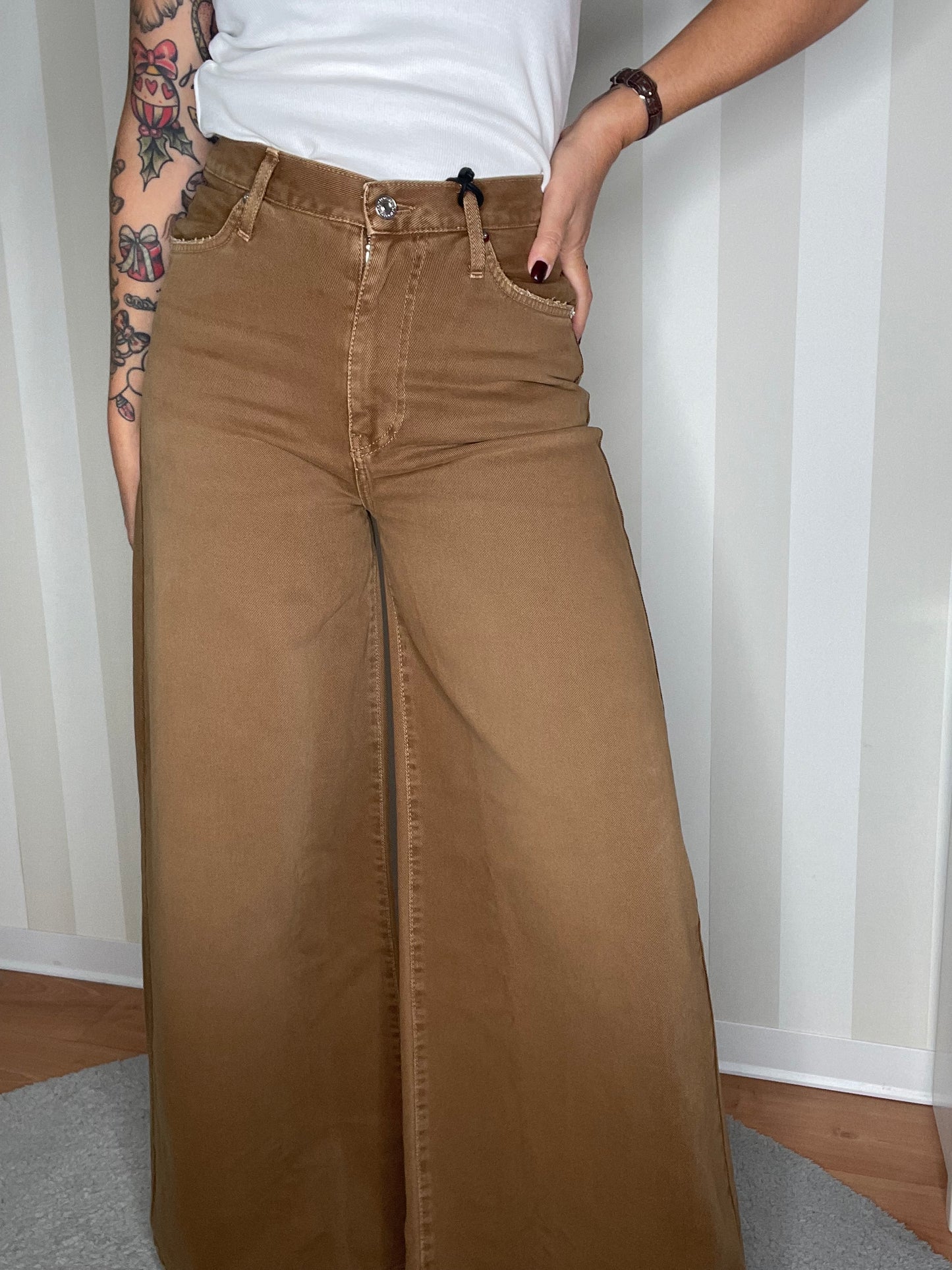 KAORL WOMAN BULL,ROY ROGER’S