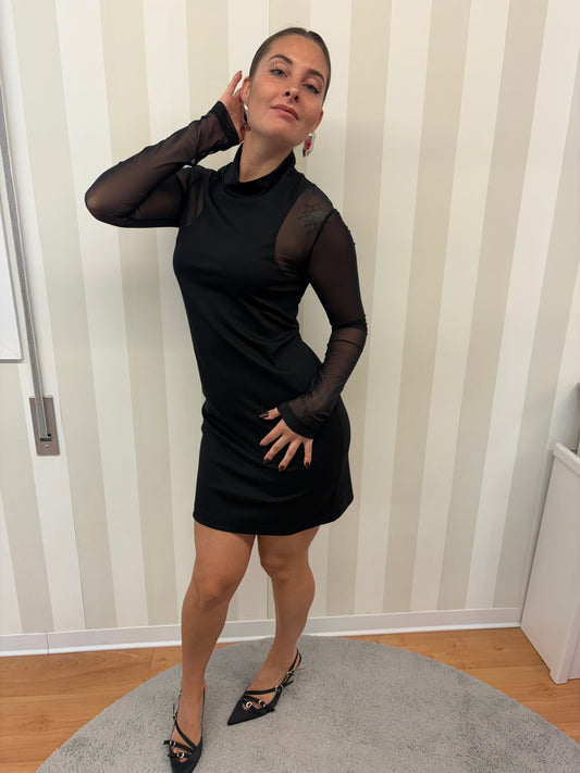 MINI DRESS CON MANICHE IN TRASPARENZA,JIJIL.