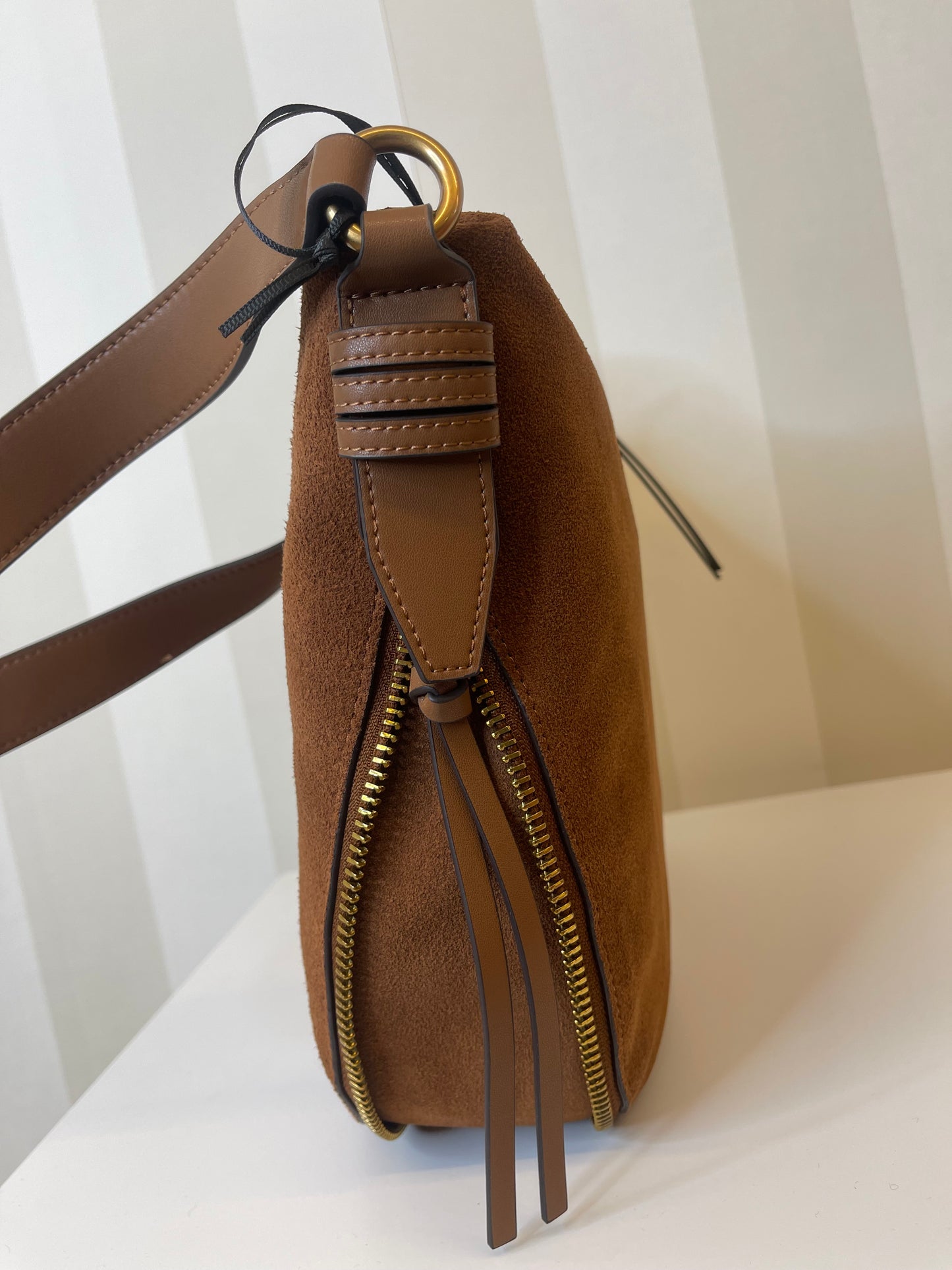 Borsa a spalla hobo media in suede con logo Love Birds,PINKO.