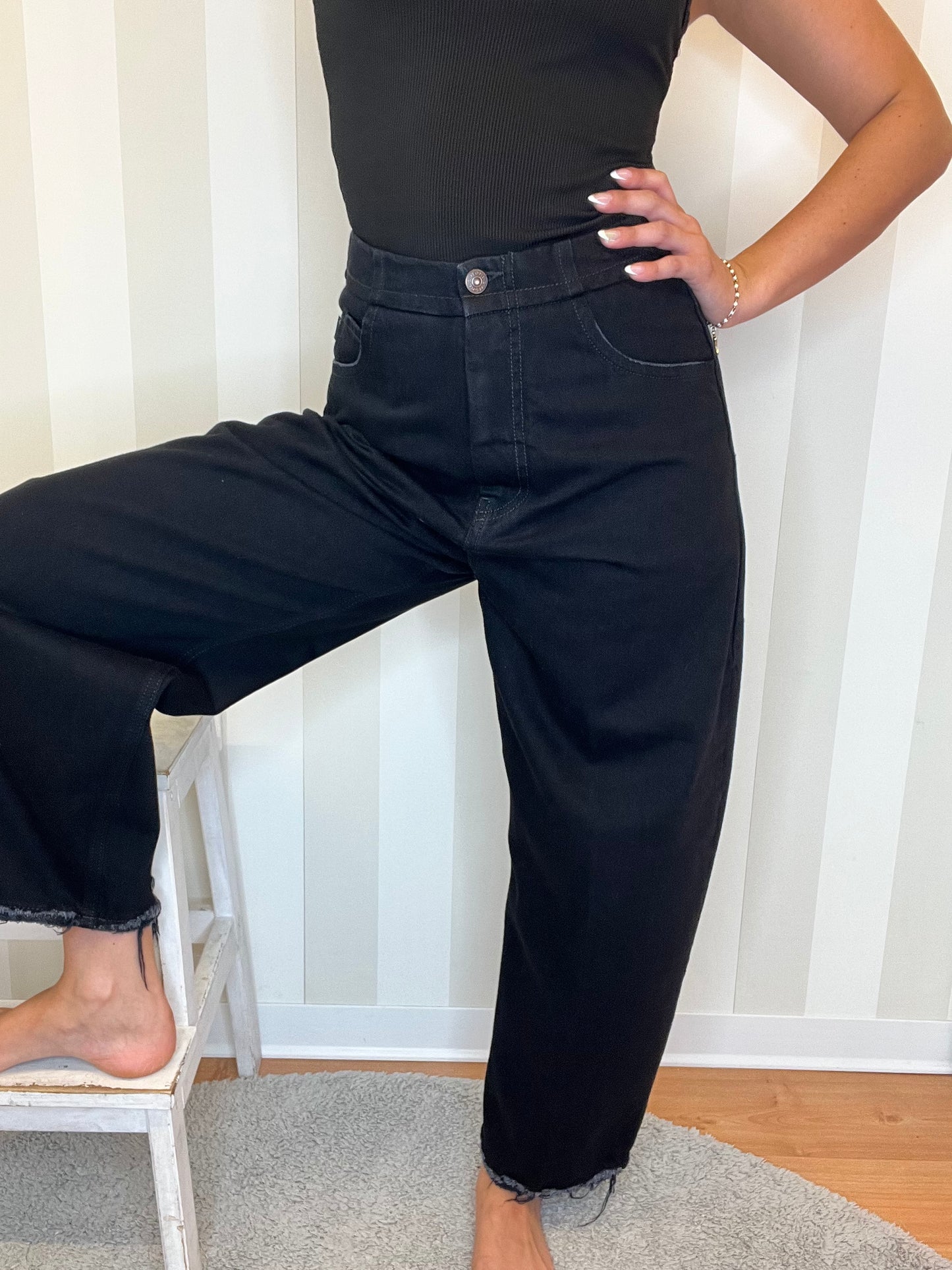 JEANS BALLOON,(+) people.