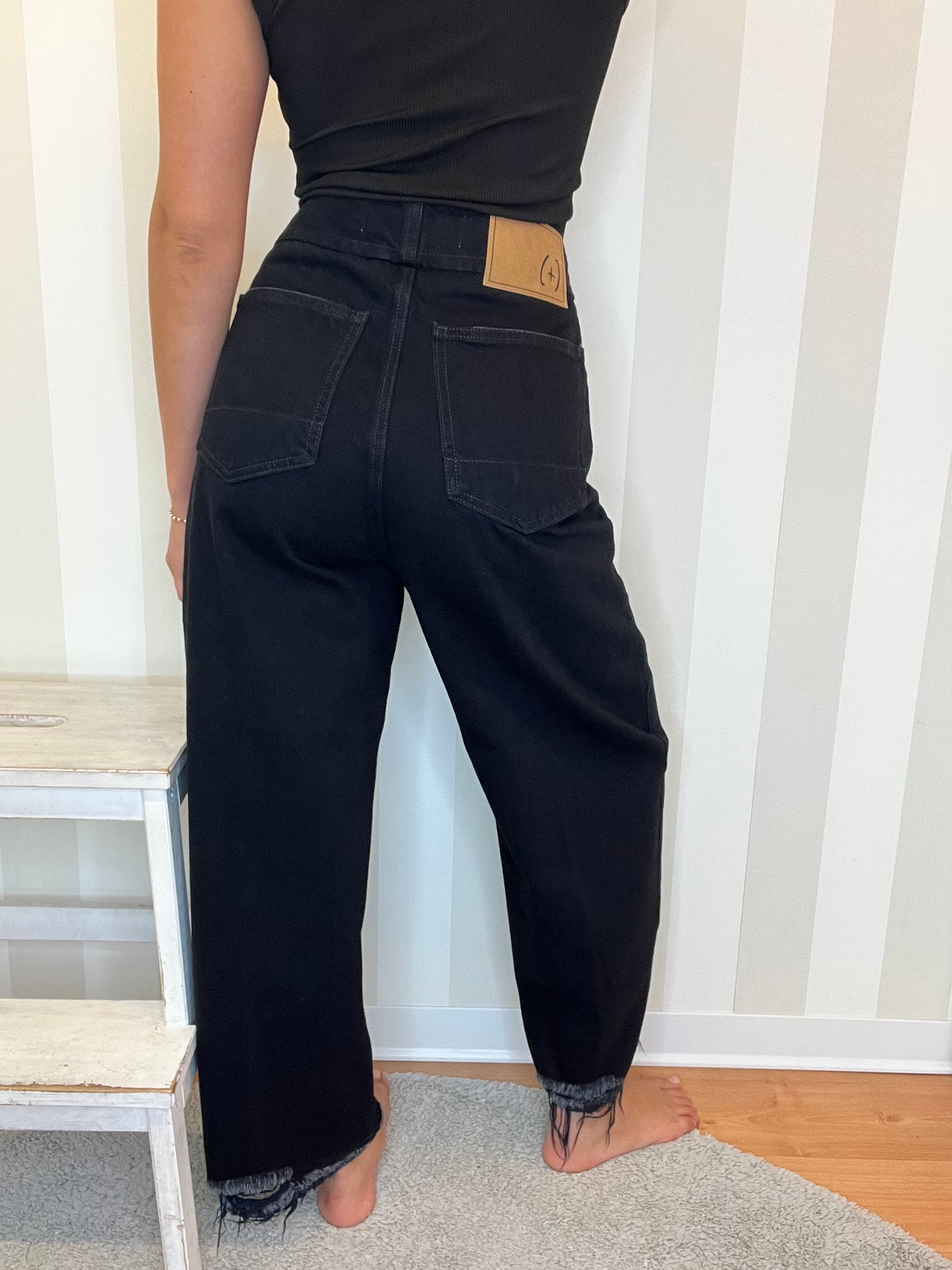 JEANS BALLOON,(+) people.