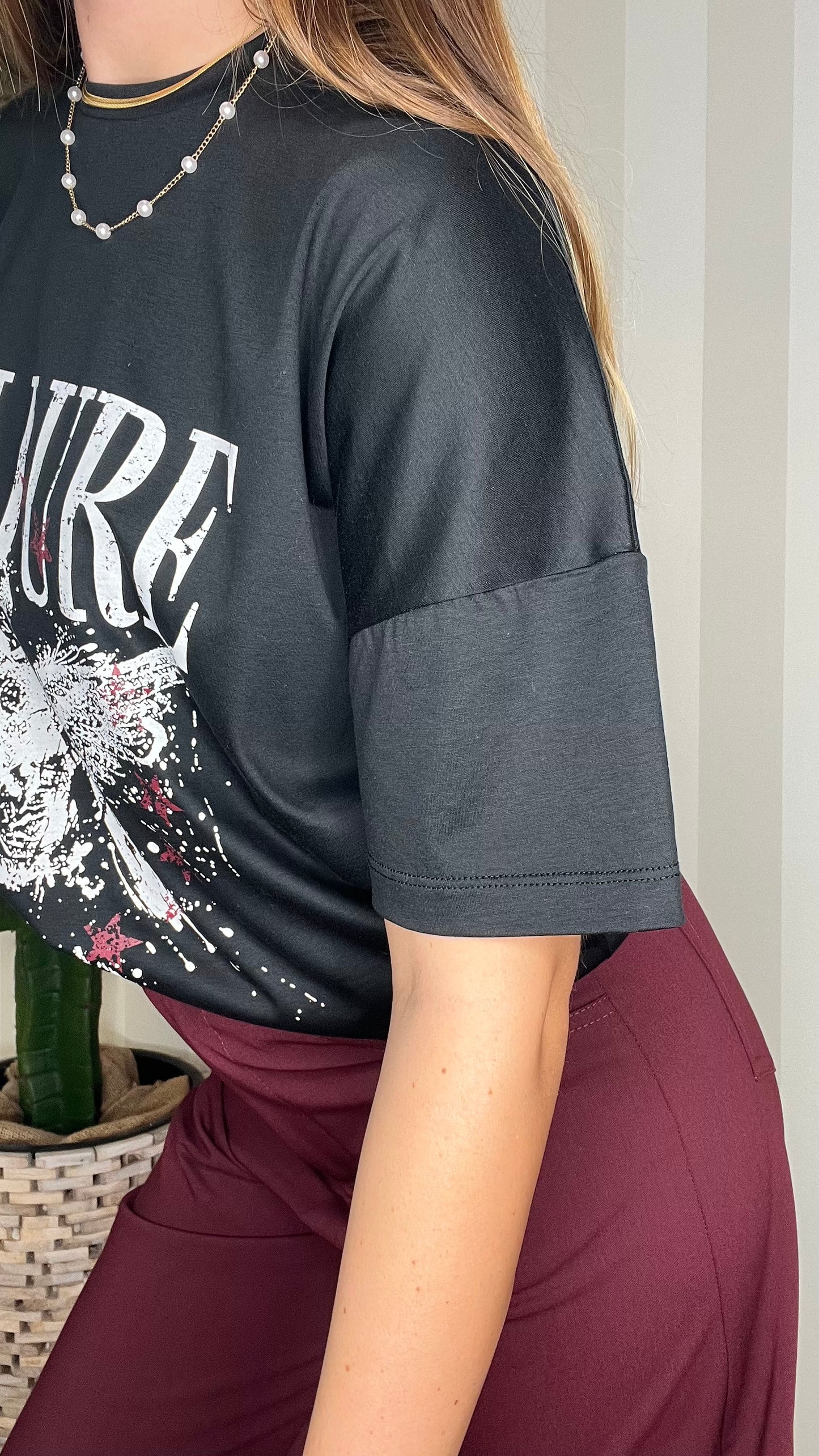 T-SHIRT OVER CON STAMPA FATA,SOALLURE.