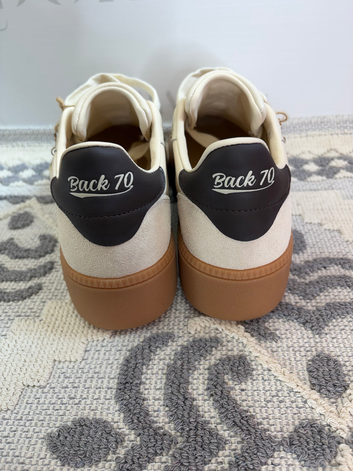 Sneakers panna e Bordeaux con para alta,BACK 70.