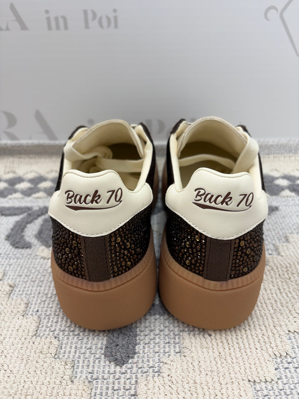 Sneakers in velluto marroni con brillantini,BACK70.