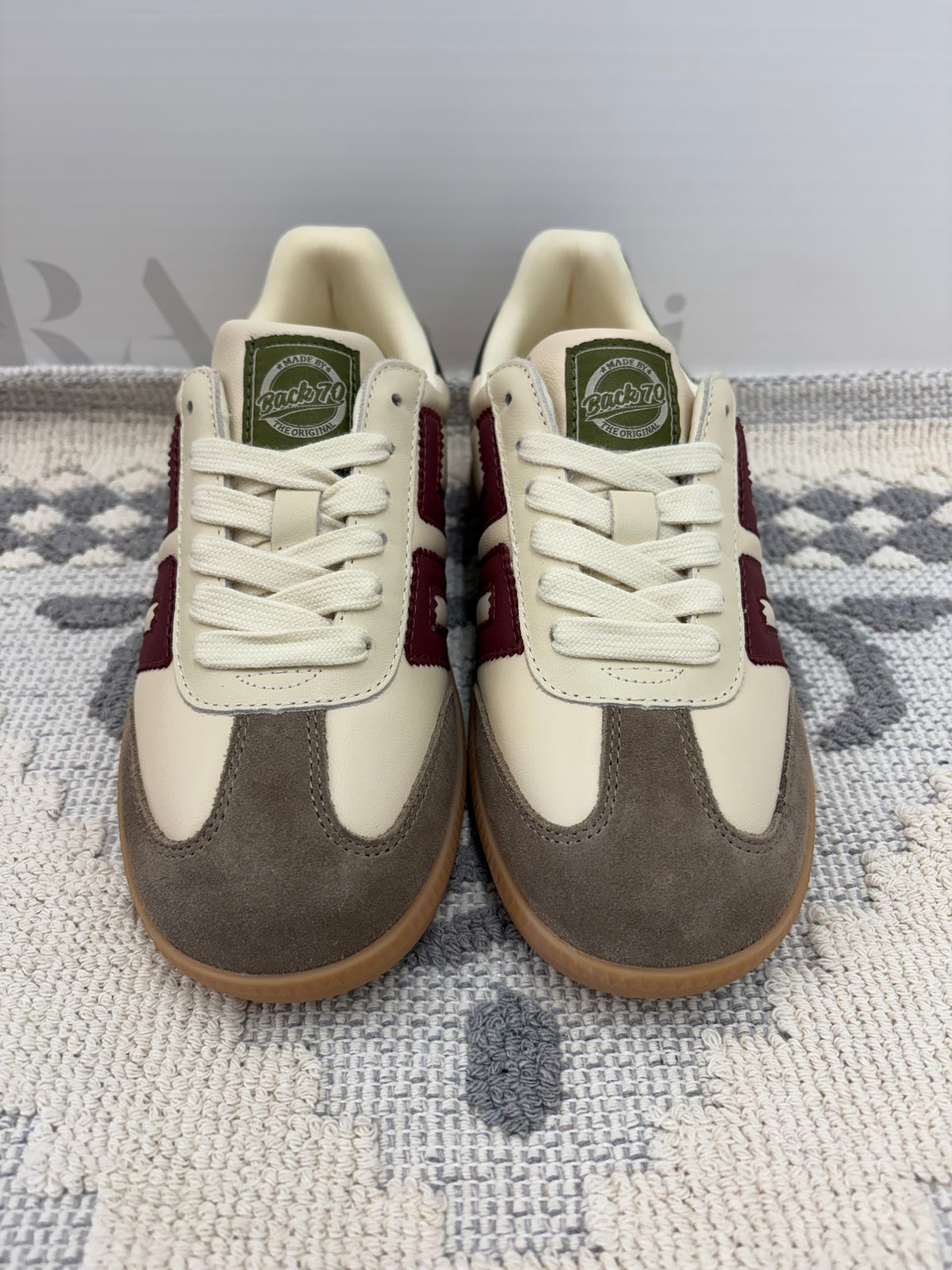 Sneakers panna con dettagli bordeaux,BACK 70.