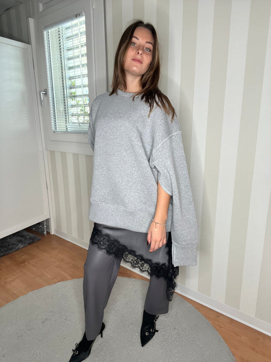 FELPA OVER CON MAXI SPACCHI,SOALLURE.