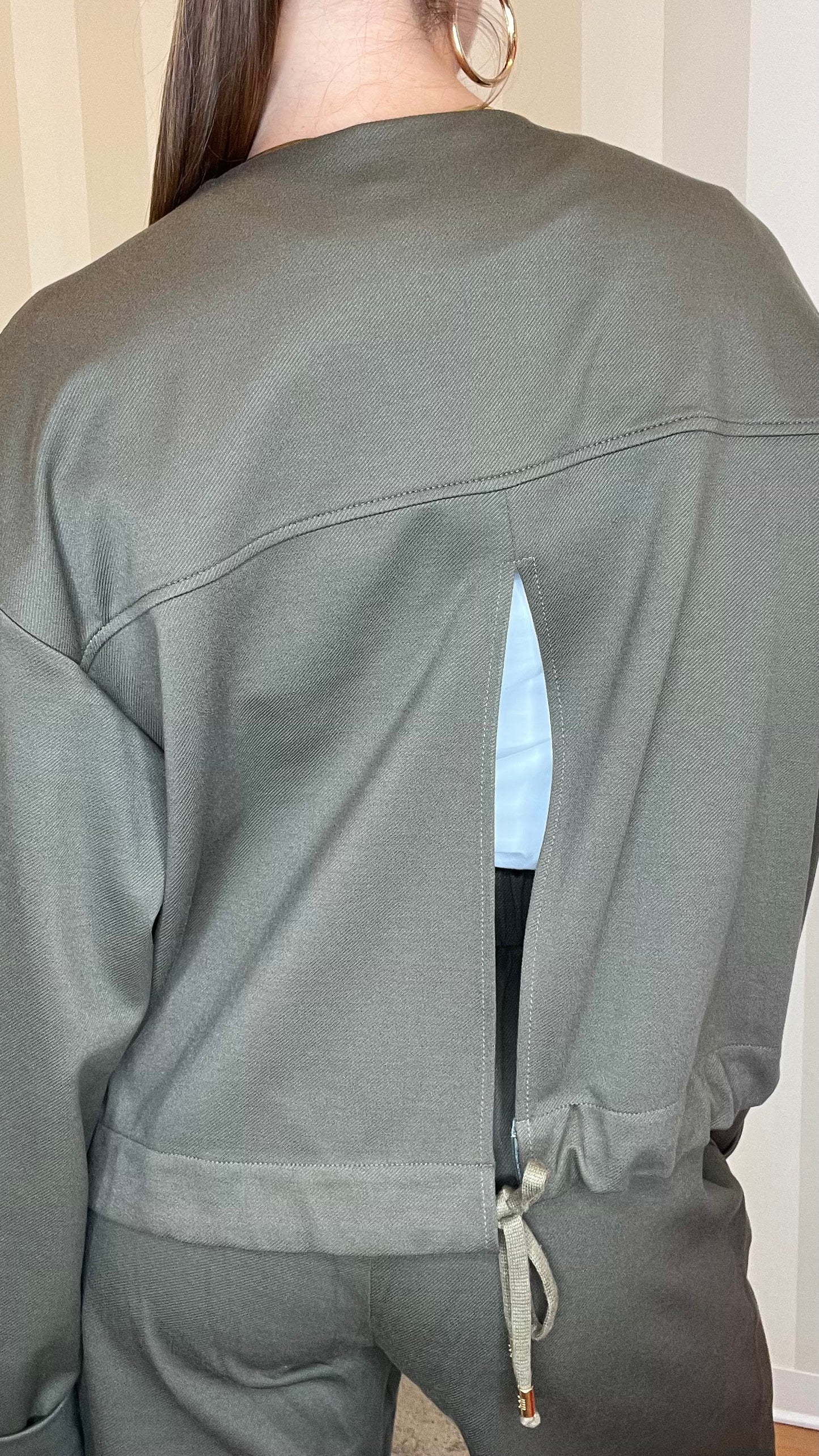 GIACCA CORTA IN TESSUTO TINTA UNITA,JIJIL.