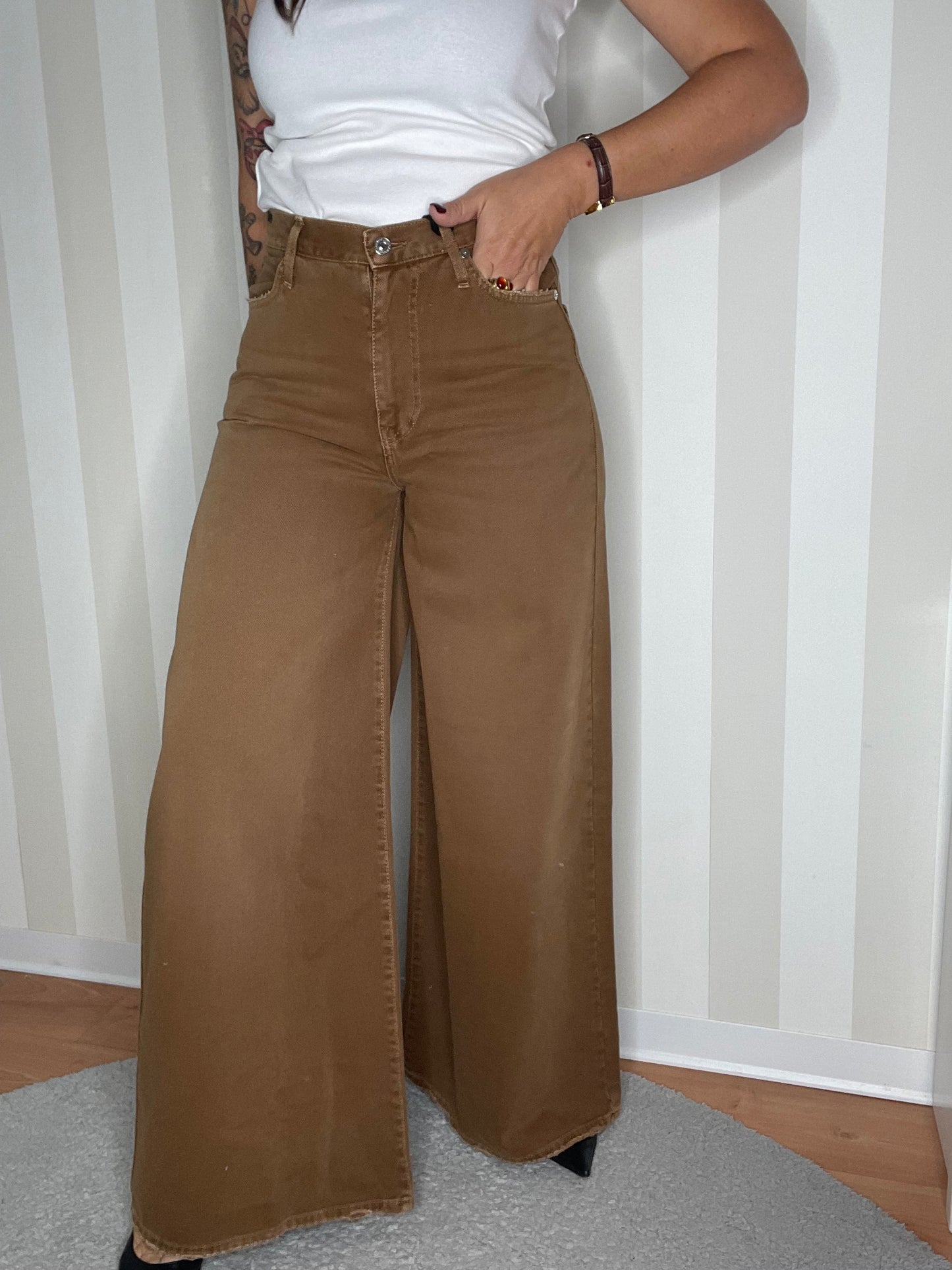 KAORL WOMAN BULL,ROY ROGER’S