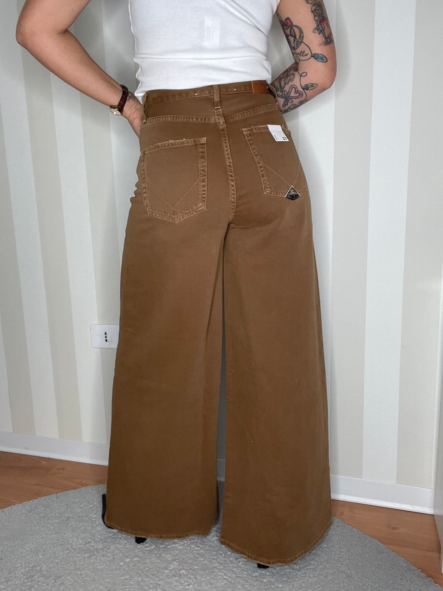 KAORL WOMAN BULL,ROY ROGER’S