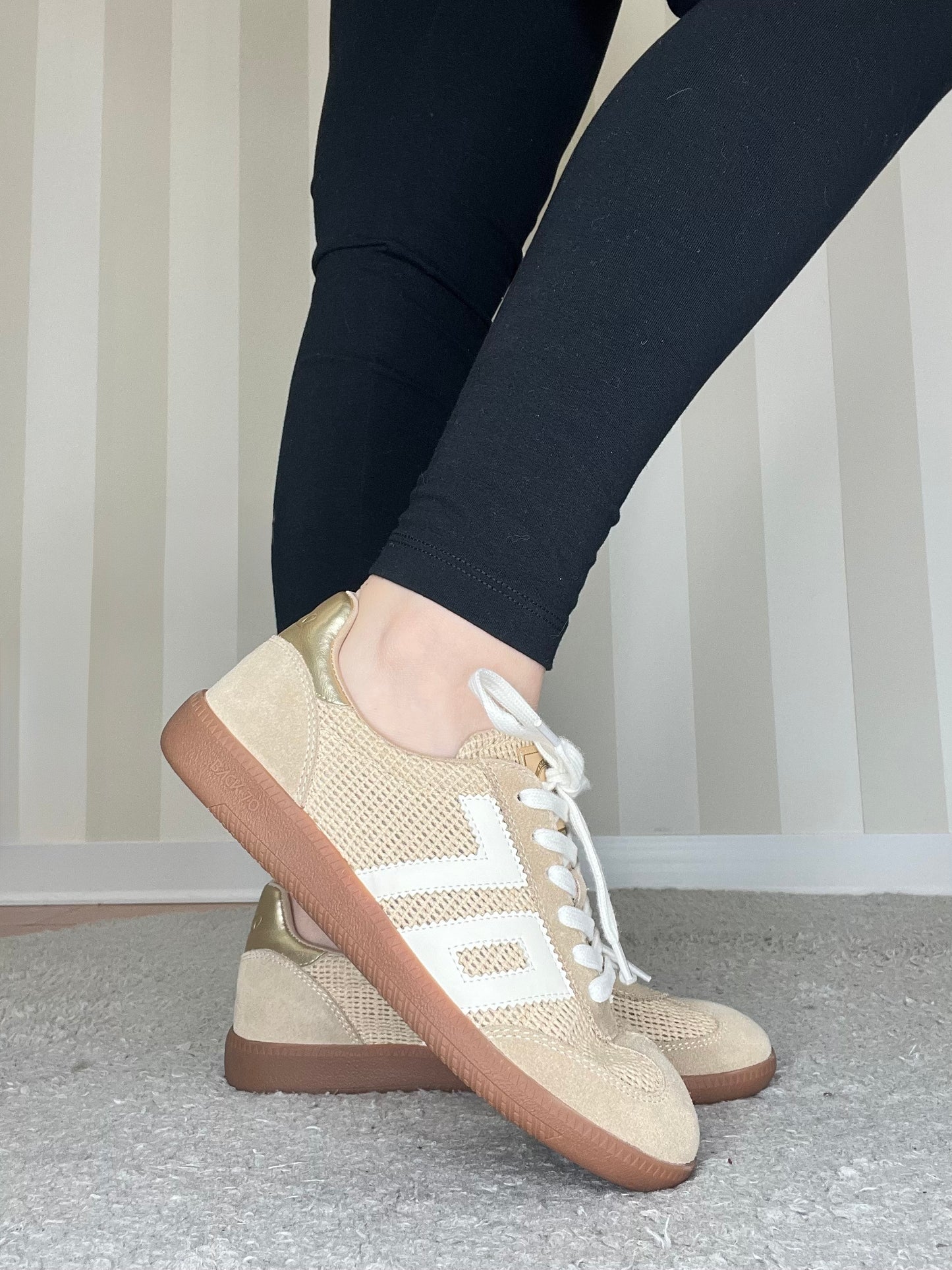 IUTA BEIGE,BACK70.