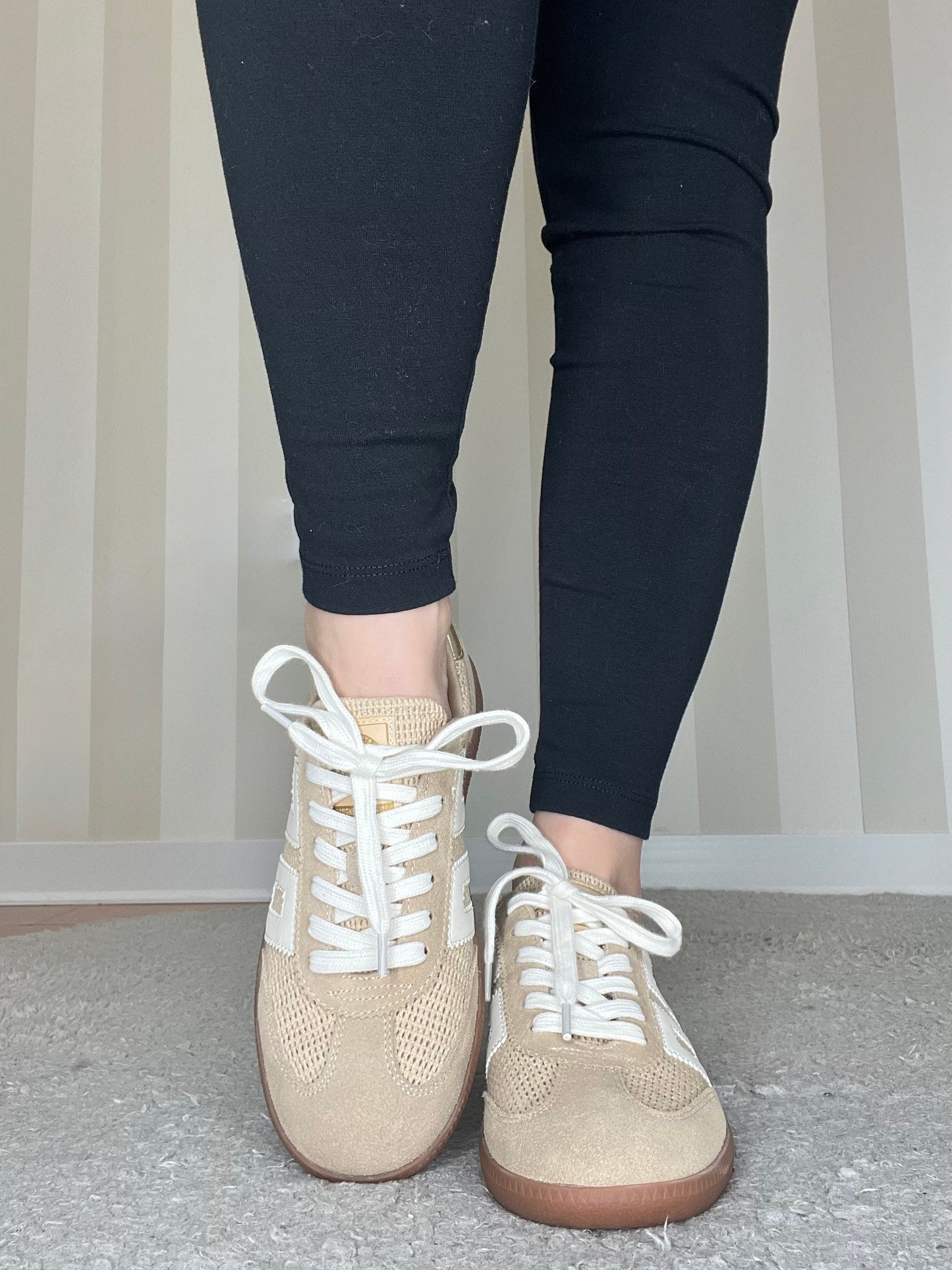 IUTA BEIGE,BACK70.