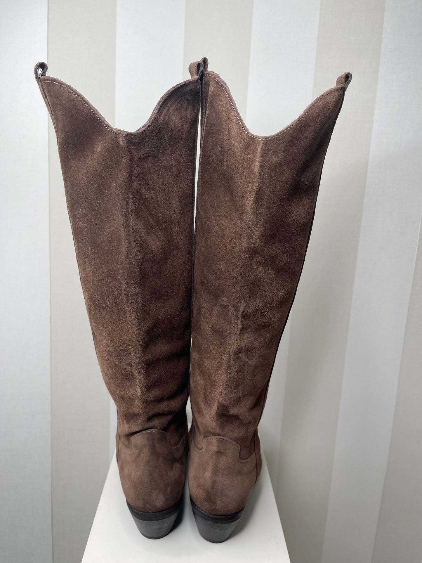 Stivale alto in camoscio,DIVINE FOLLIE