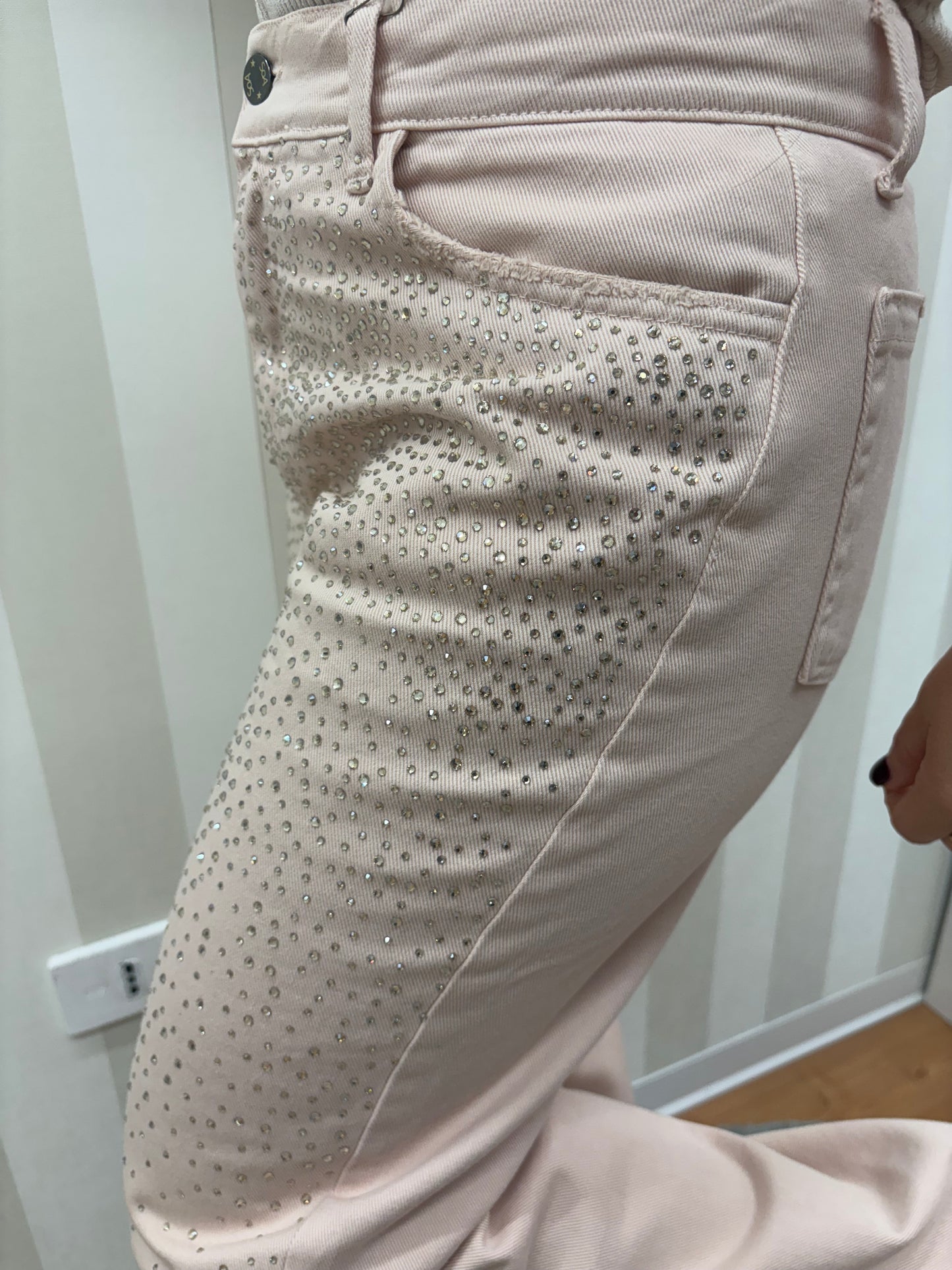 PANTALONI CON STRASS IN BULL,SOALLURE.