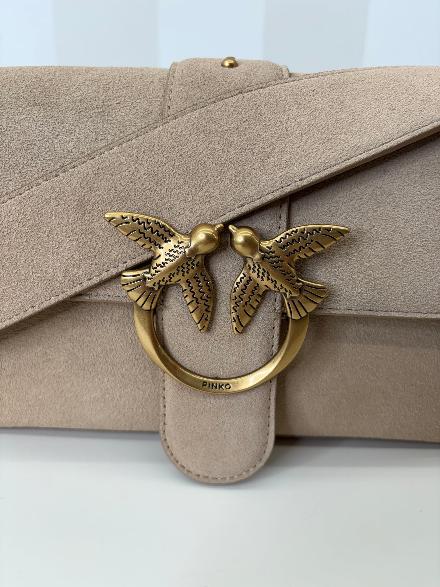 Borsa media a spalla Love Bag In suede, PINKO.