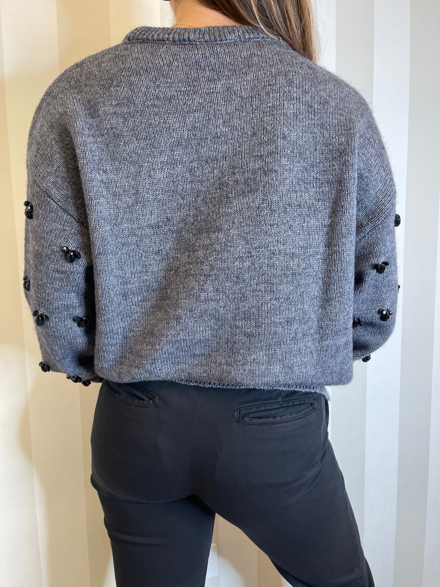 Maglione grigio con dettagli neri,JIJIL.