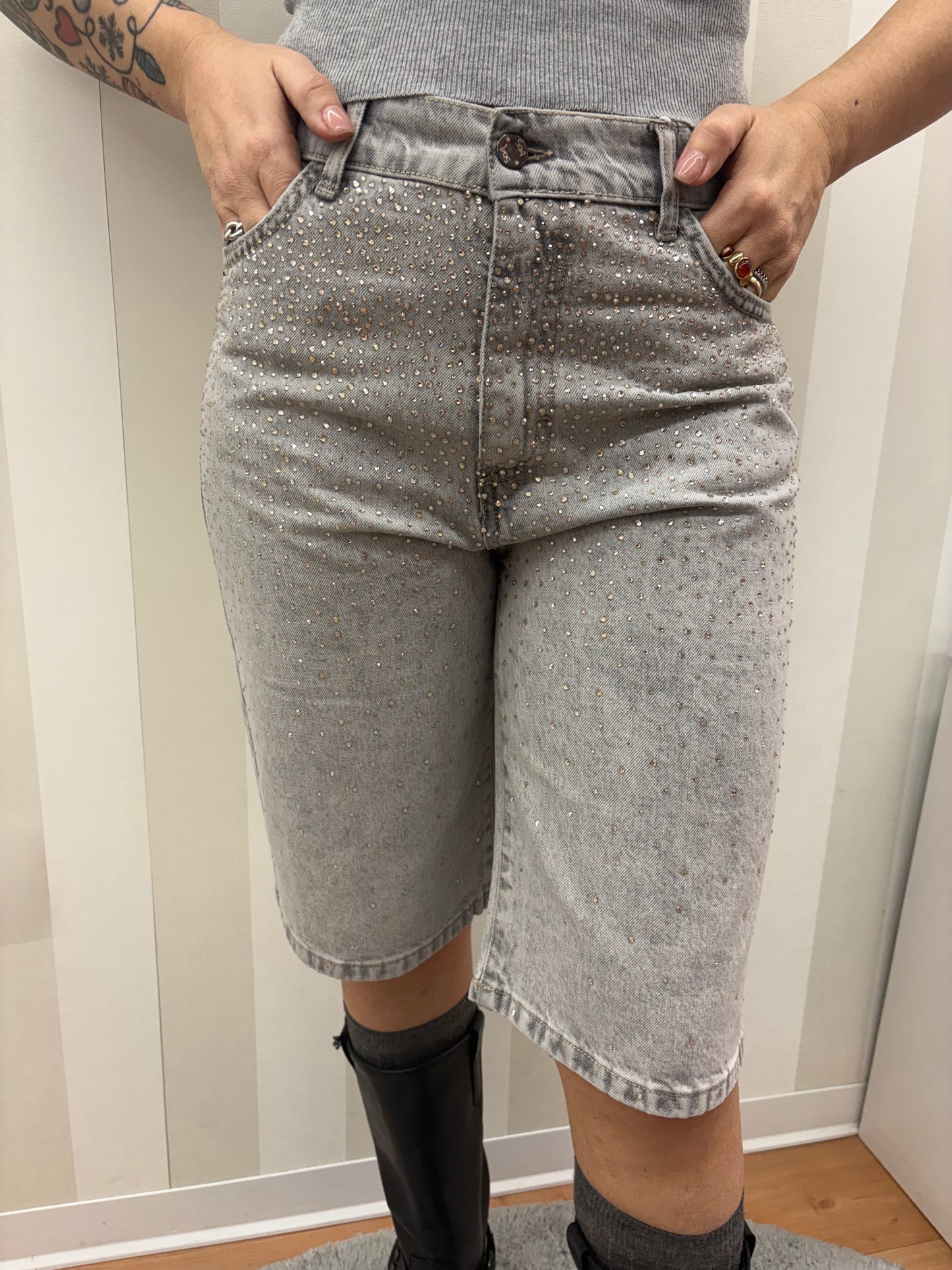 BERMUDA IN DENIM CON STRASS