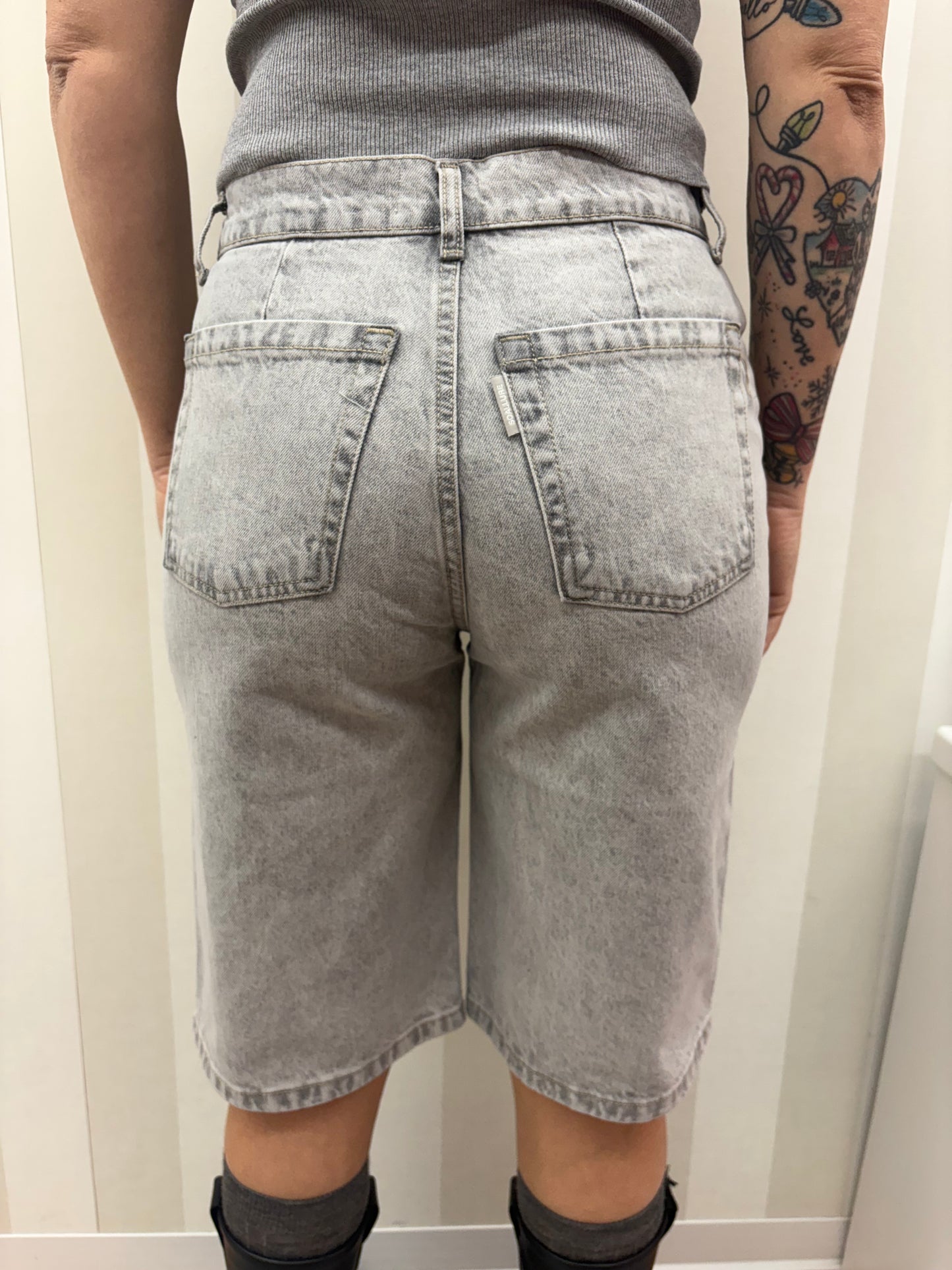 BERMUDA IN DENIM CON STRASS