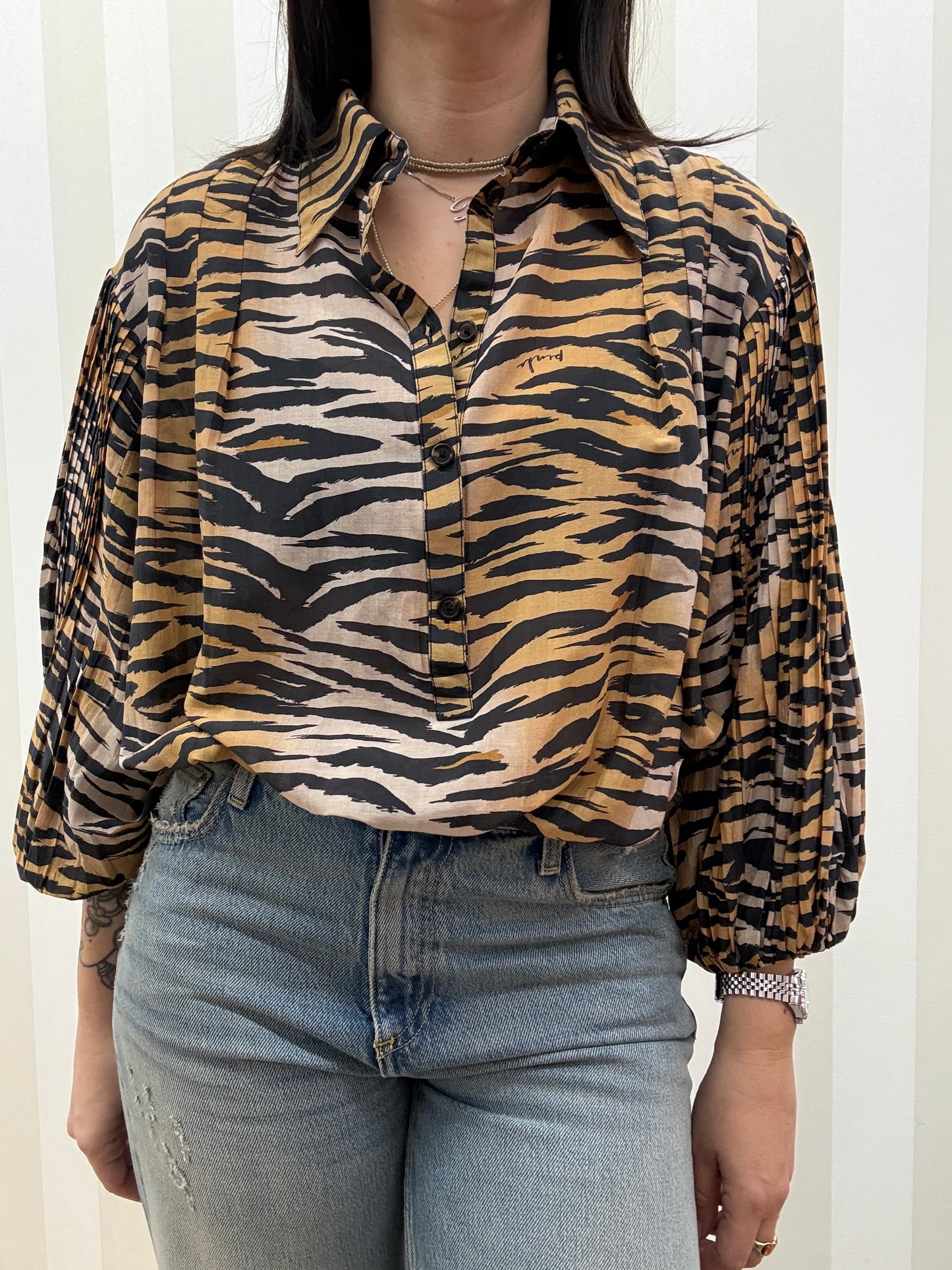 Blusa in cotone e seta con stampa animalier,PINKO.