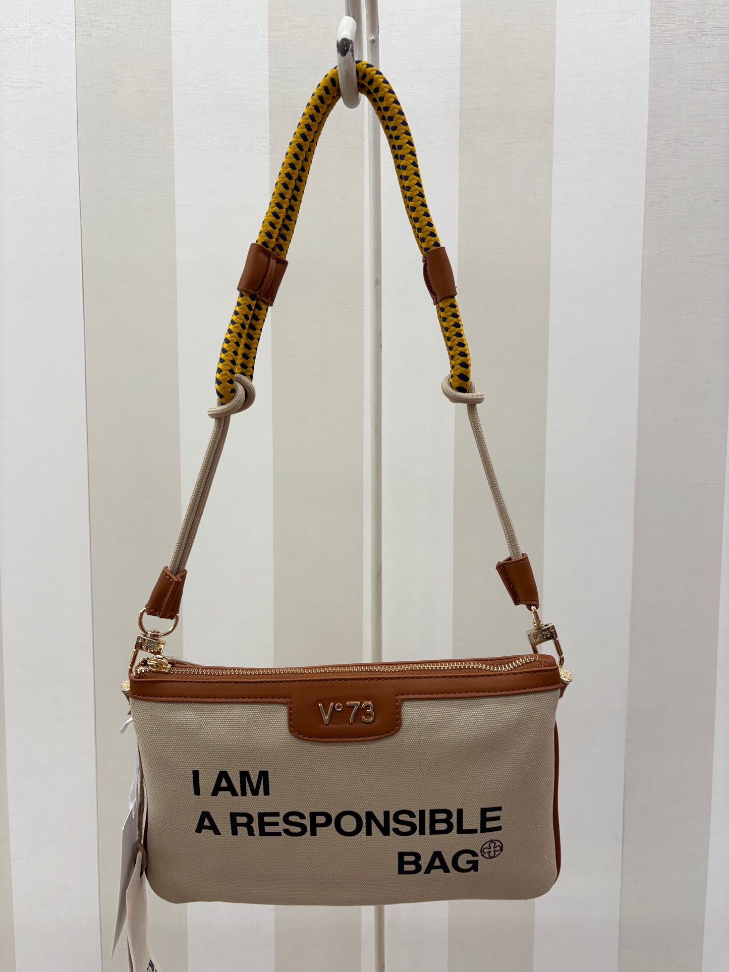POCHETTE,V73.