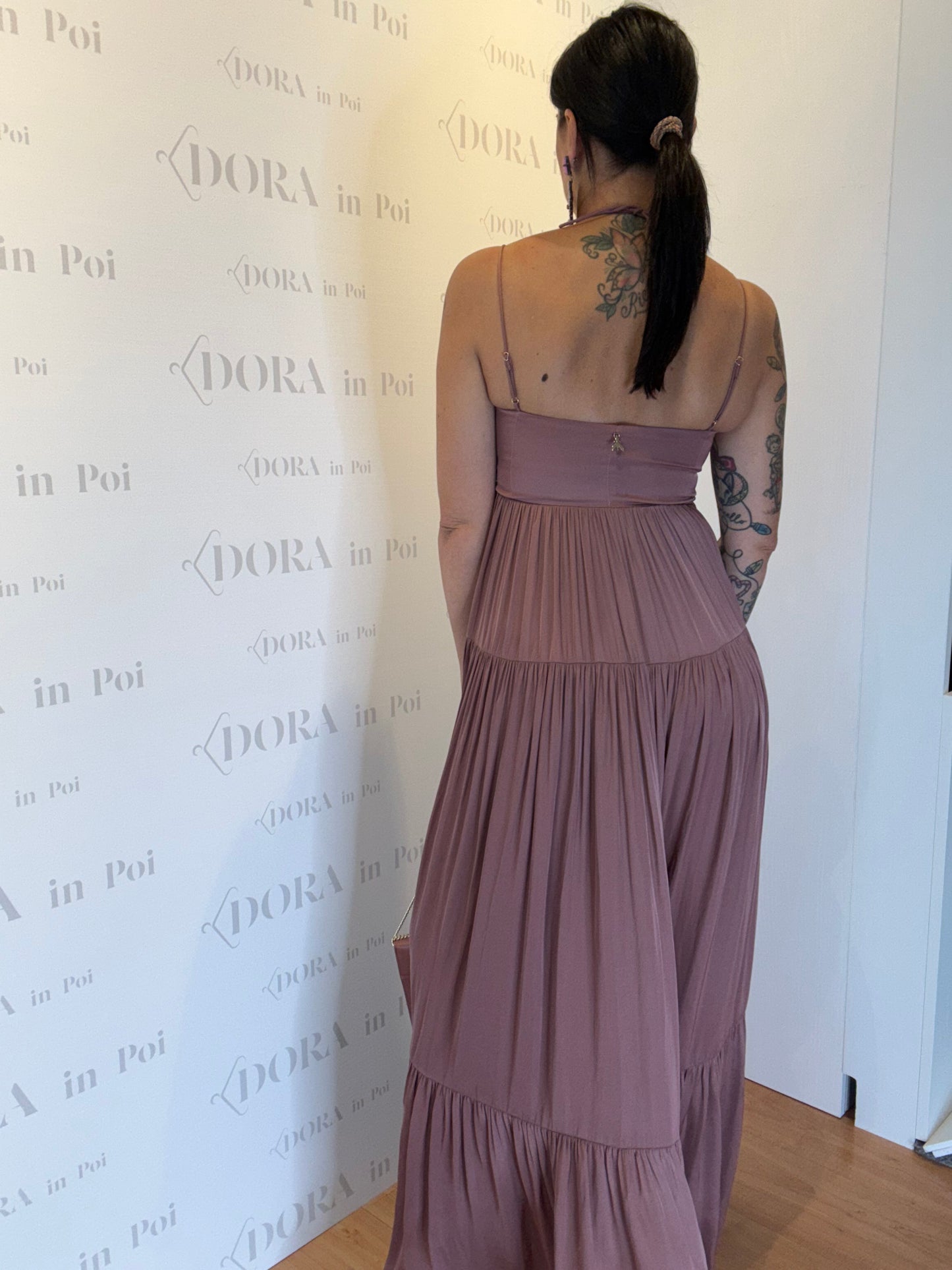 Abito lungo in raso con cut-out, PATRIZIA PEPE.