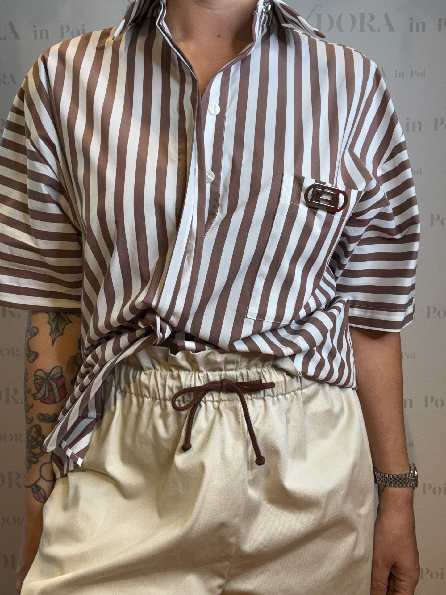 SHORTS BEIGE CON LACCIO,JIJIL.