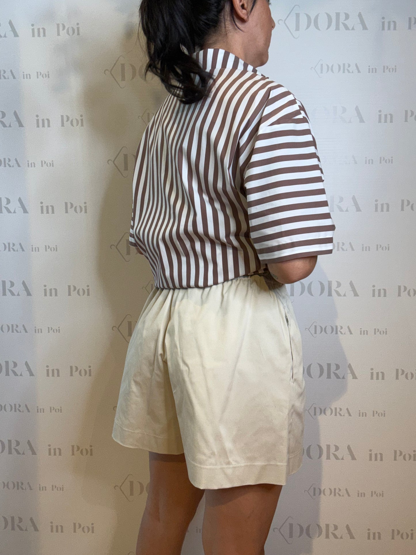 SHORTS BEIGE CON LACCIO,JIJIL.