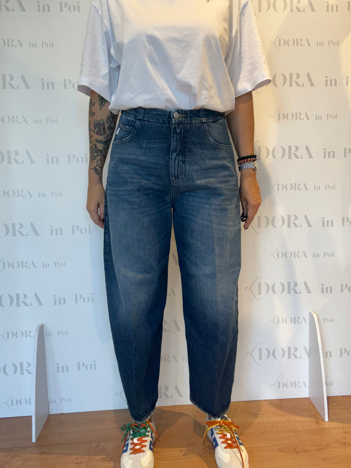 JEANS MARION,(+) people.