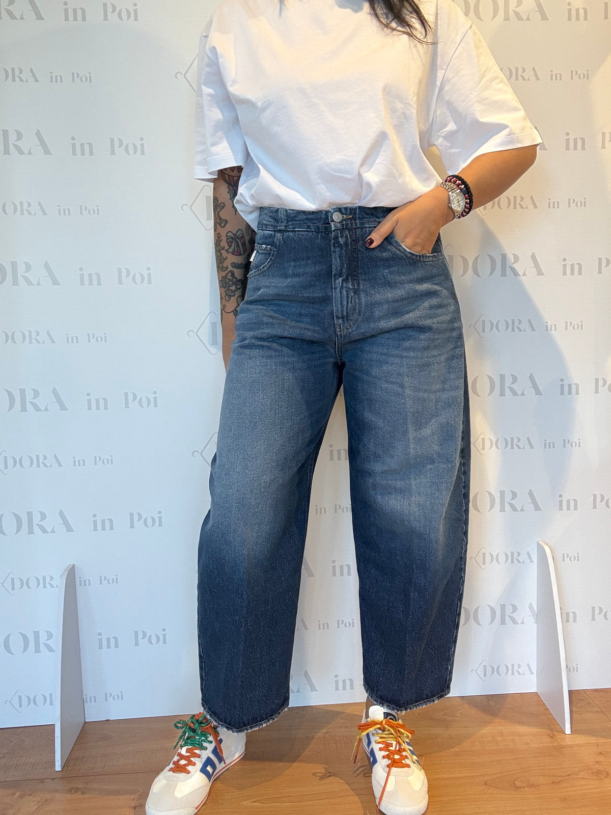 JEANS MARION,(+) people.