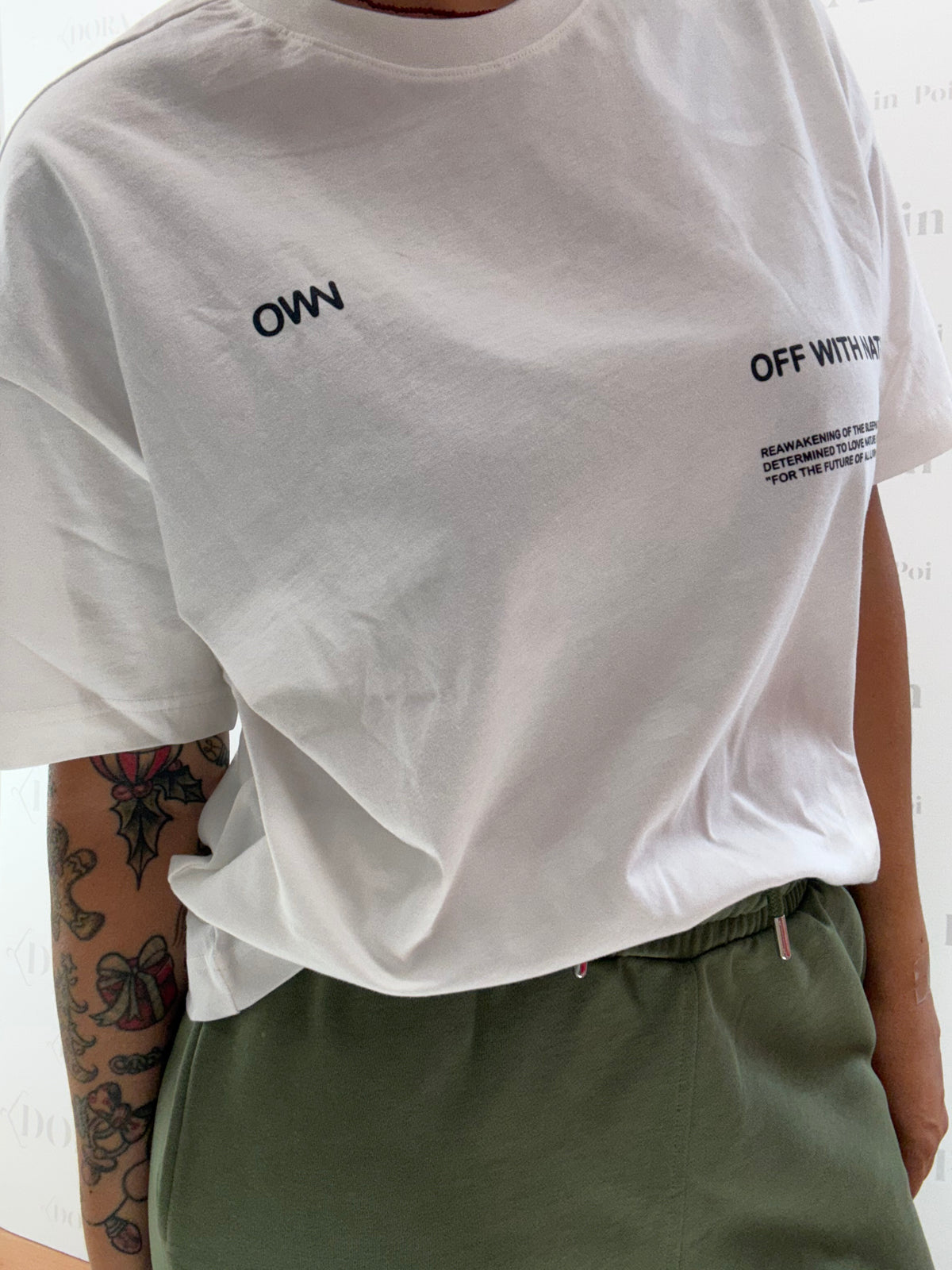 T-SHIRT CON SCRITTE BIANCA,OWN.