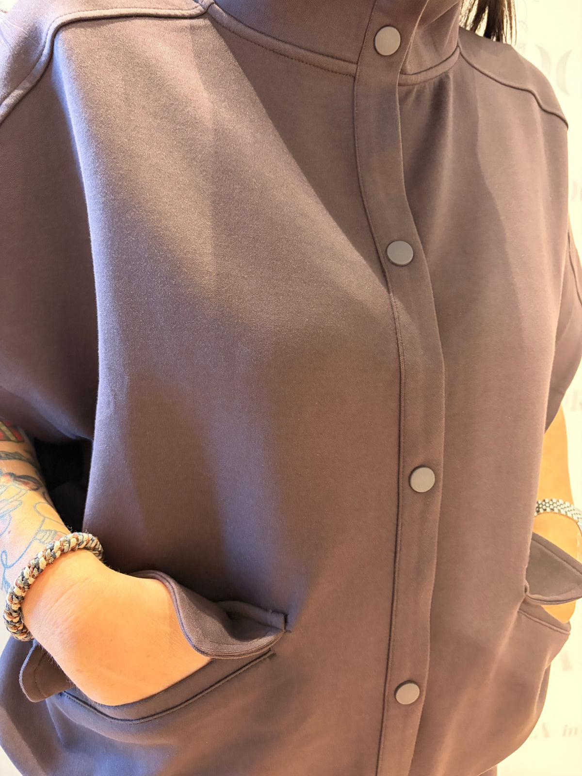 GILET OVER CON COLLO ALTO CIOCCOLATO,OWN.
