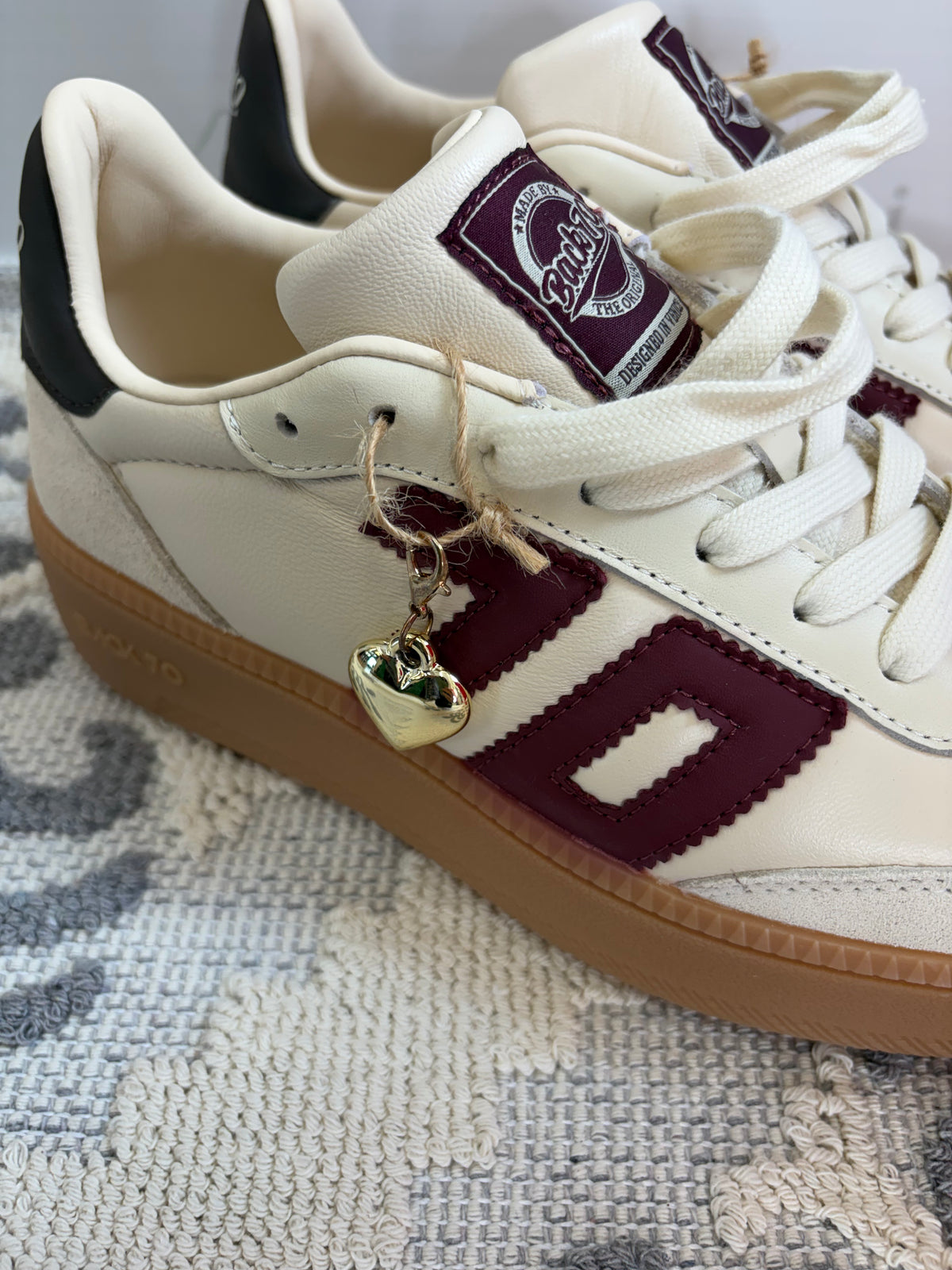 Sneakers panna e Bordeaux con para alta,BACK 70.