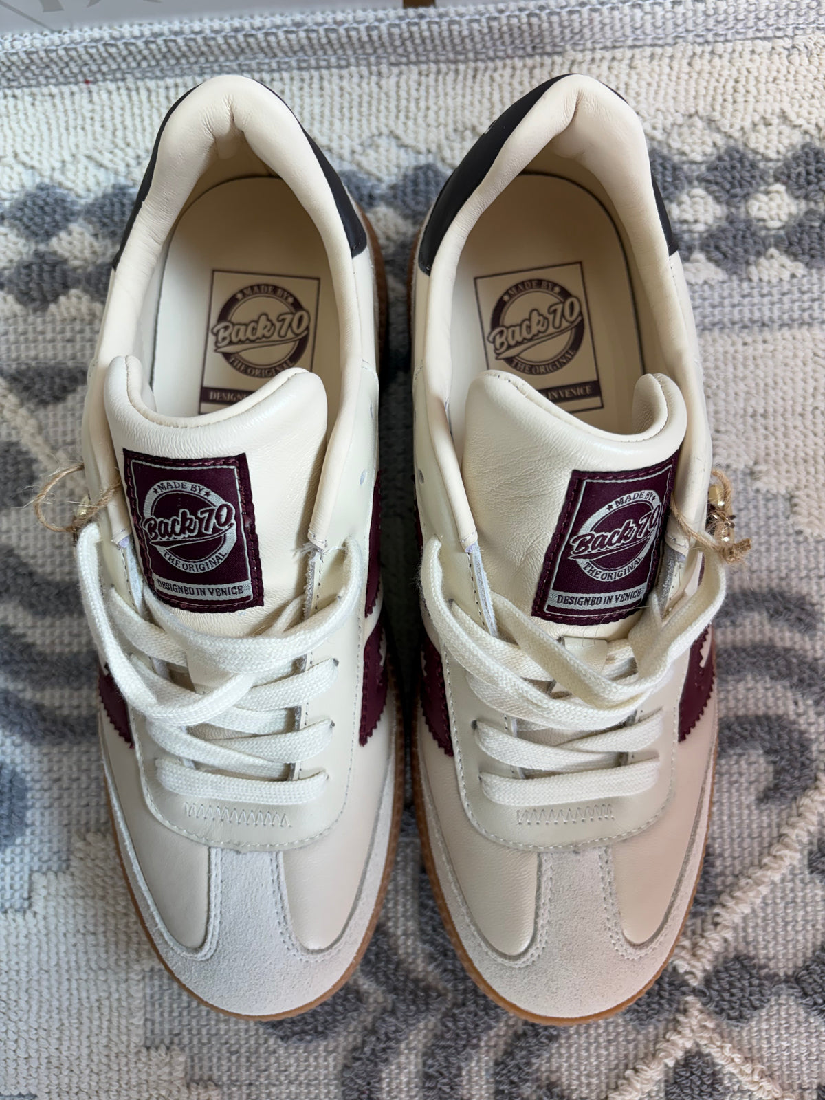 Sneakers panna e Bordeaux con para alta,BACK 70.
