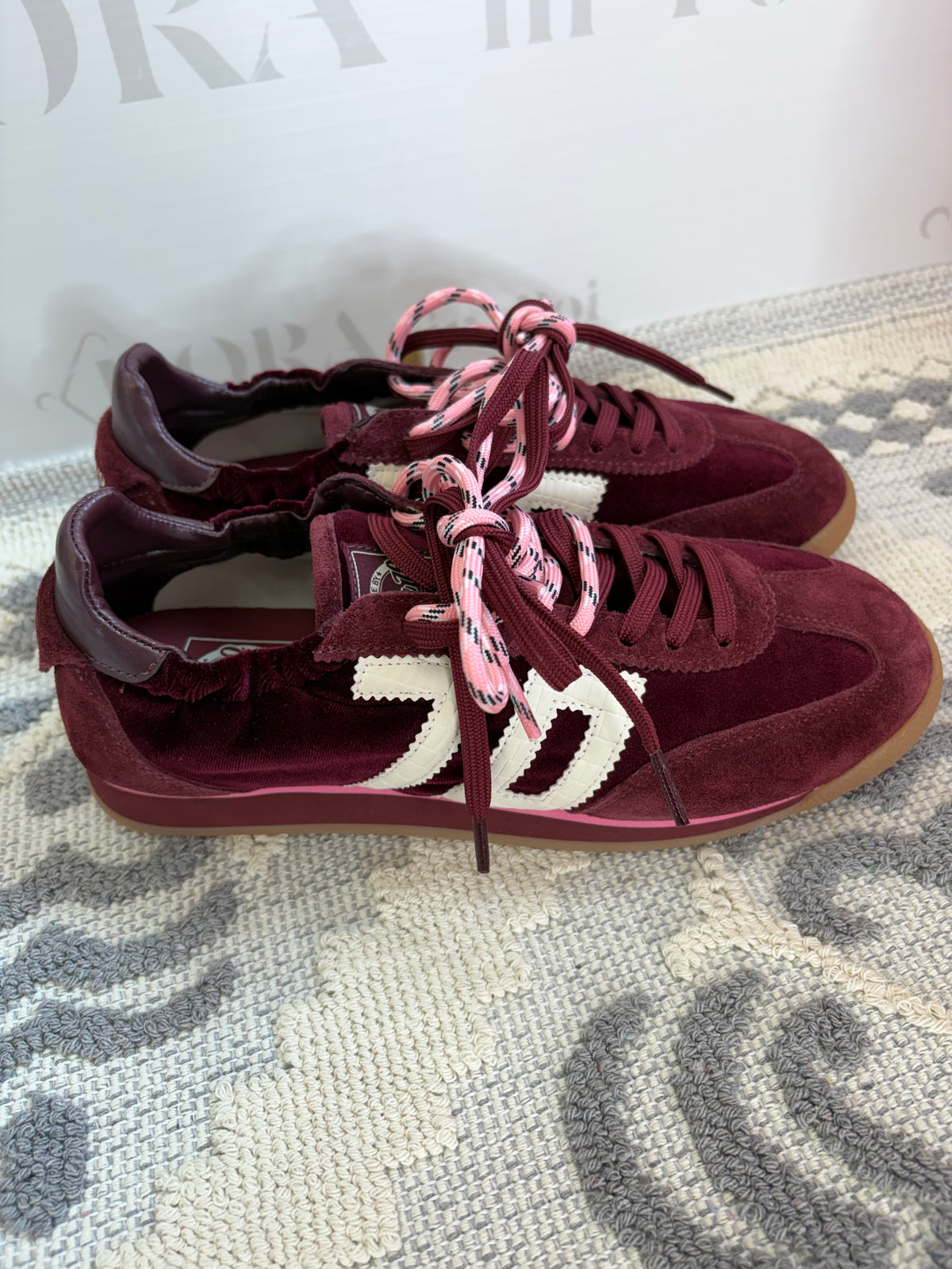 Sneakers bordeaux,BACK 70.