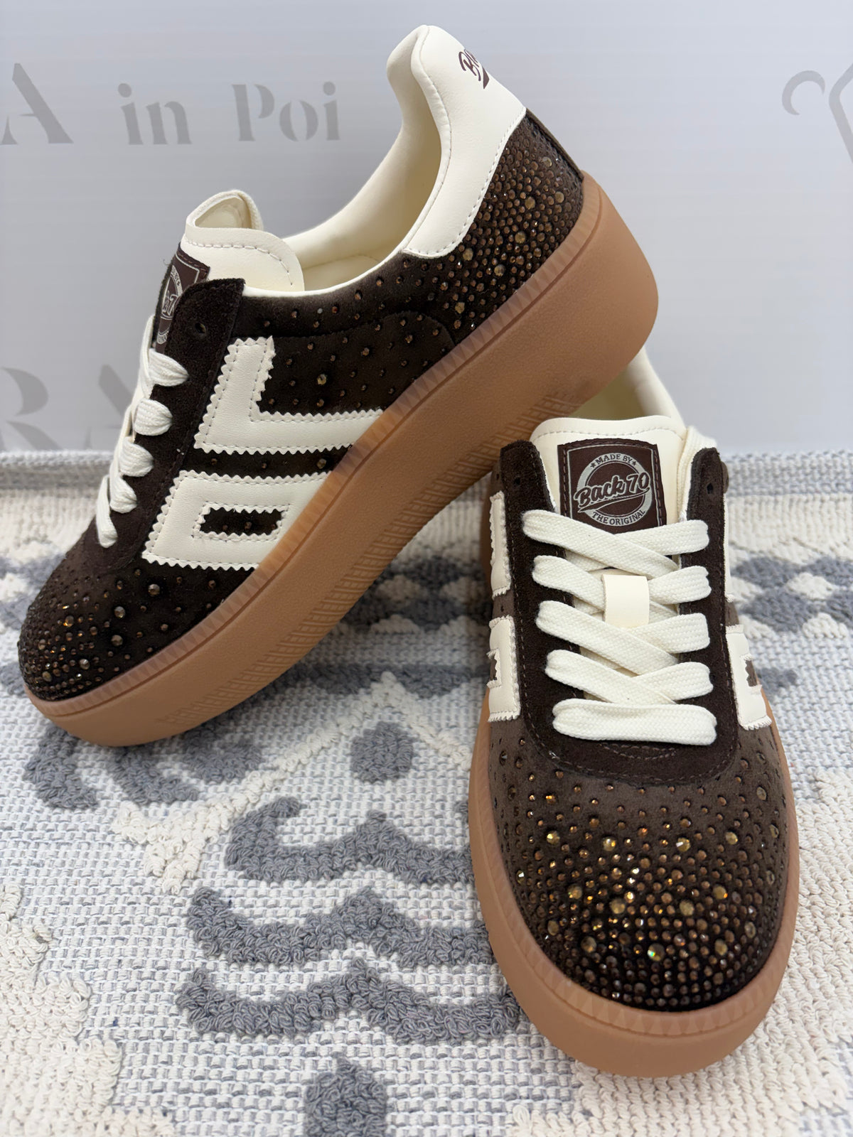 Sneakers in velluto marroni con brillantini,BACK70.