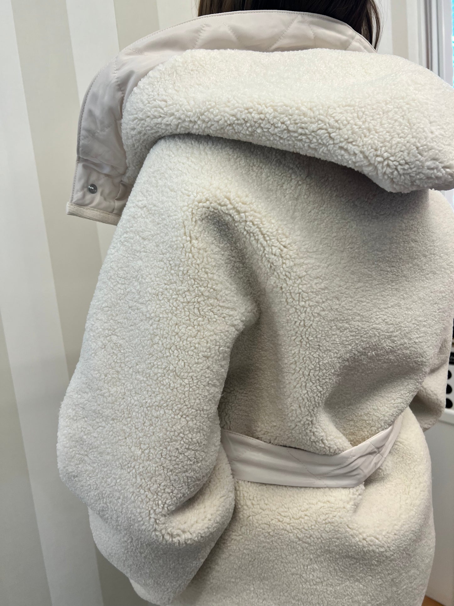 Caban corto effetto teddy,PINKO.